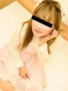上本ゆり(有岩麻弓 アリサ) 上本ゆり 25歳 初めてのごっくん!葉っぱのような味がした
