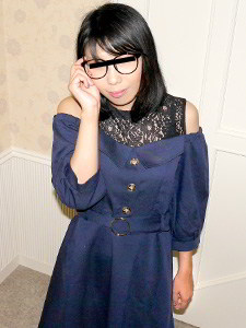 中崎じゅんこ(千葉徳香) めがね素人 〜全身性感帯の素人娘をたっぷり調教〜 中崎じゅんこ