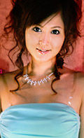 大沢萌 美乳キャバ嬢!トイレで接客生サービス