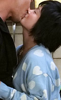 日高ゆりあ(青山ひより) 彼女と一緒に食欲を満たした後はもちろん・・・?