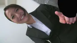 働くオンナ図鑑 えま(22)? STRIX