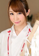 水玉レモン(瑞乃れもん) 謹賀新年!巫女が腰をフリフリお仕えします - 瑞乃れもん