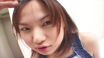 みい GIRLS&BOUGA 街でぶらついていたおしりもま●こもちっちゃい少女はイケメンのお兄ちゃんが大好きなのでSNSで探してついてきちゃいました。